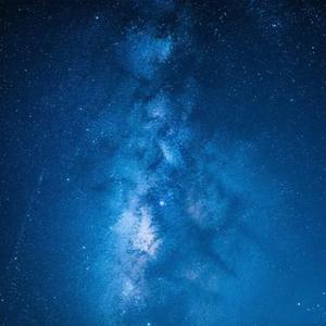 星空下追逐萤火