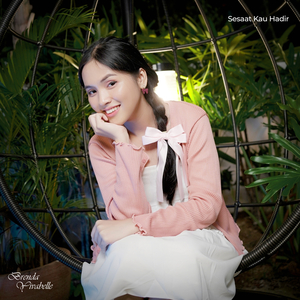 Sesaat Kau Hadir