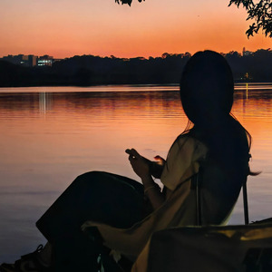 恨来恨去不过是爱而不得