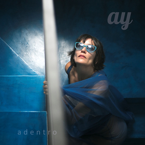 Adentro