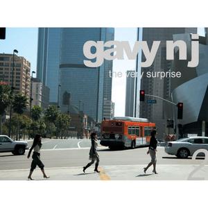 그녀가 울고 있네요