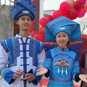 相思桥上手牵手