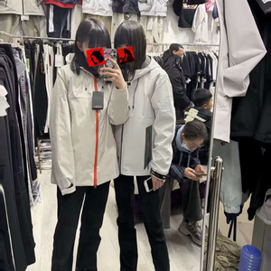 刘禹彤and周雅婷