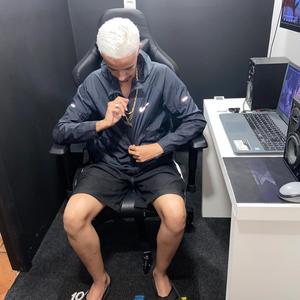 ELA TA TACANDO A BUNDA