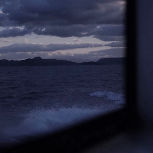 窗边的海