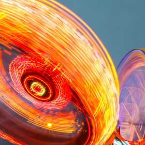 狂飙在熙熙攘攘这命运的道场