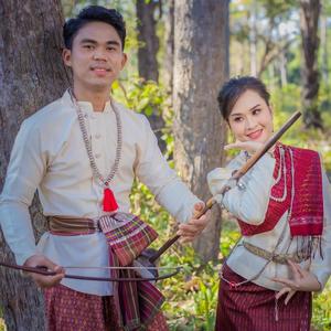 บรรเลงเพลงช้า-เจด ช่างซอเมืองสุรินทร์