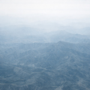 大地は黙っている