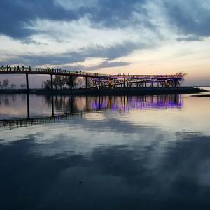 1_一起守候待春暖花开伴奏