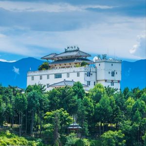 高山上眺望梦想的勇士