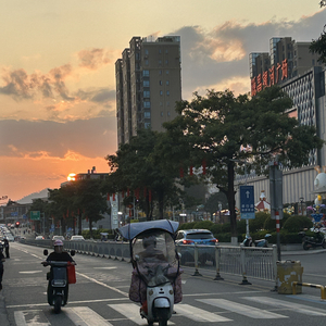 未踏堤岸却已湿透