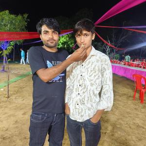 Jarurt Hai To Mang L Pisa