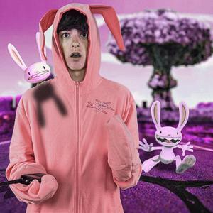 HOPPIN (feat. Stro4v)