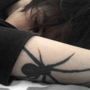 红(爱上了一个人眼睛不说谎)