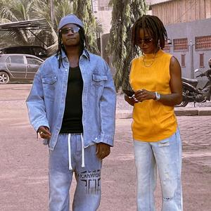 MNINDA (feat. Flowman)