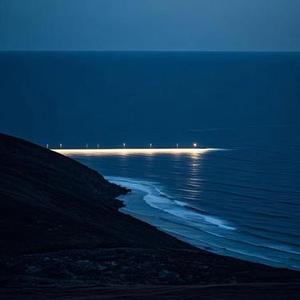 miss you (想到我们毫无关系又想到世界如此辽阔)