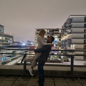 ПОЦЕЛУЙ МЕНЯ