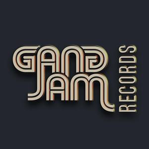 Tambor (feat. Carolina Ferreira)