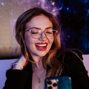 Karanlık Dünyama Aydınlıklar Getirdin