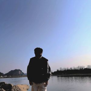 别逼我在阳光明媚的日子里面diss你