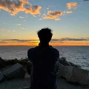 后来我不再觉得失去是舍不得