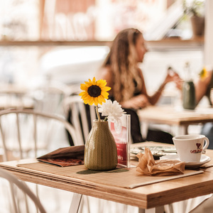 我为爱而生 (爵士轻音乐)