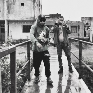 Entre Maldición & Maldición