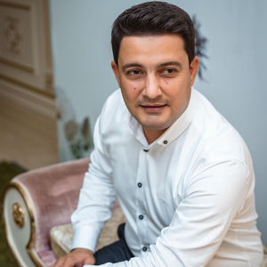 Sen baryňda ýaşaýan