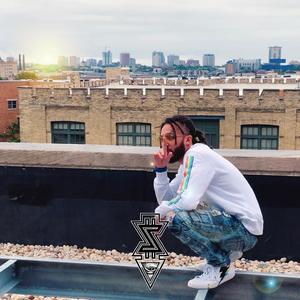 GROOvY (feat. Bugatti Zoe)