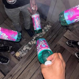 4Peat (feat. hldmyjay)