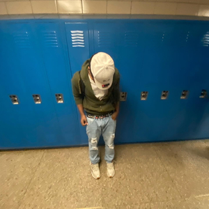 me & u (feat. Deric)