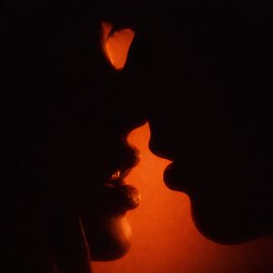 Танцы в огне