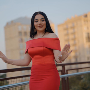 Tut Elimden Cixaq Gedek