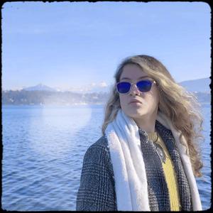 Esta Vida (feat. La Parcera)