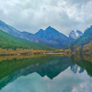 从318到亚丁（抖音热播）