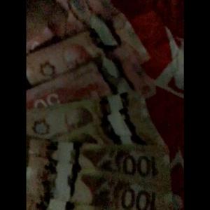 Money maker (feat. Benny)