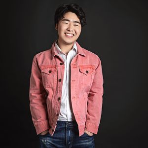 《快乐自我》-乌兰朝格 伴奏版