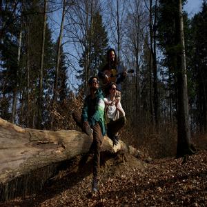 La Vibra (feat. Danyelmundo)