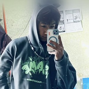 我爱你不只是你