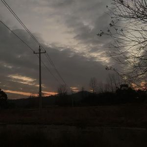 痛苦总在凌晨一点后