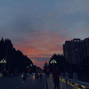 月亮是晚安