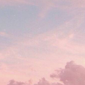 Look at the flowers floating all over the sky