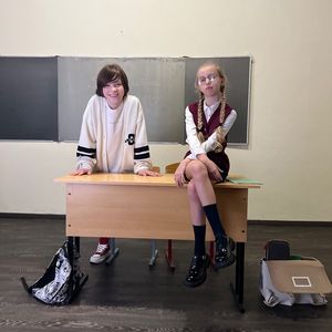 Белые банты