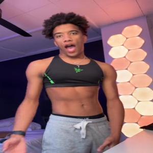 CarterPCs Diss Track (prod.PANDEMXNIUM)