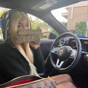 SHE LOOK SHE TOOK (feat. HBKZEUSS)