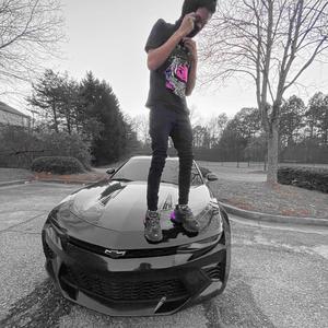 Addicted to flex (feat. Slutygod)