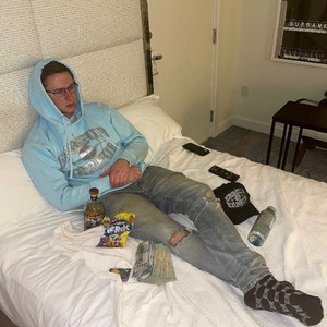 Fully Loaded (feat. yvngxchris)