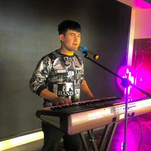 Yurak Yiglaydu 我的心在哭