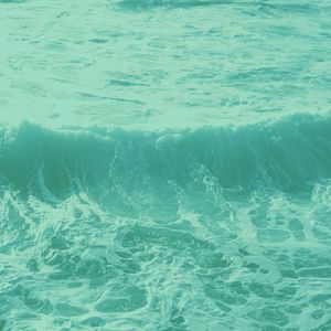 安静的平静的波浪声音