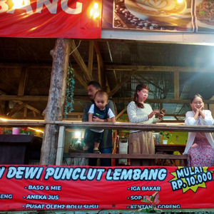 Mungkin dulu aku tidak mengenal cinta (Acoustic)